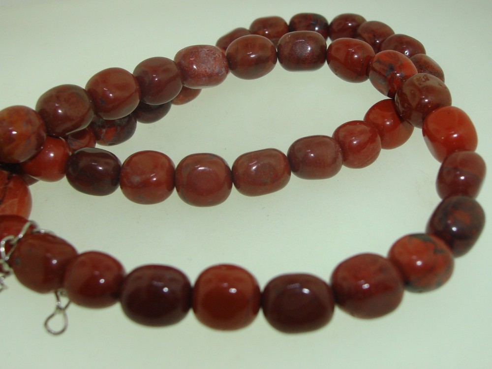 BEAUTIFUL POLISHED RED JASPER PENDANT NECKLACE! 19"