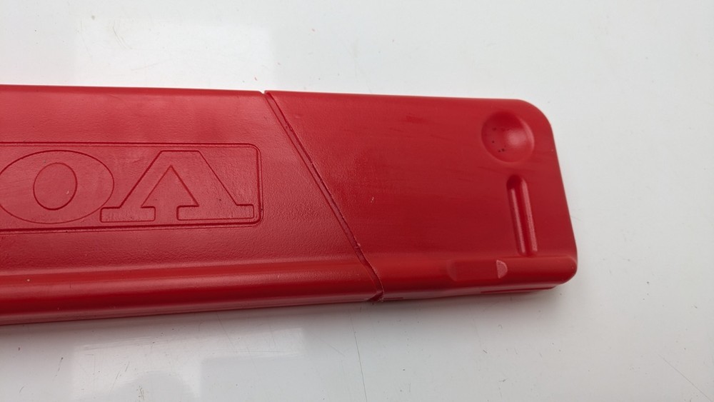 VOLVO XC60 MK1 EMERGENCY WARNING TRIANGLE 2014