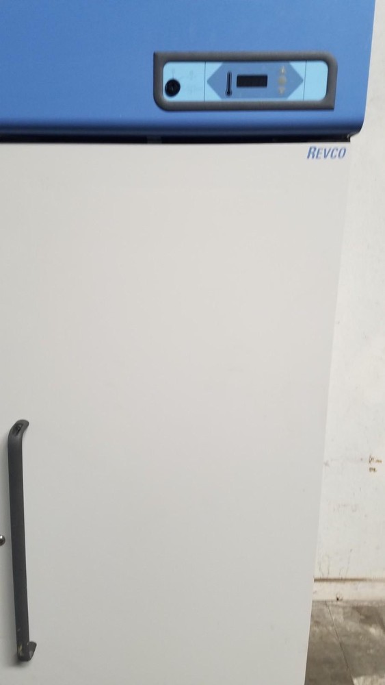 Thermo Lab Refrigerator Triple Solid Door | Laboratory Storage