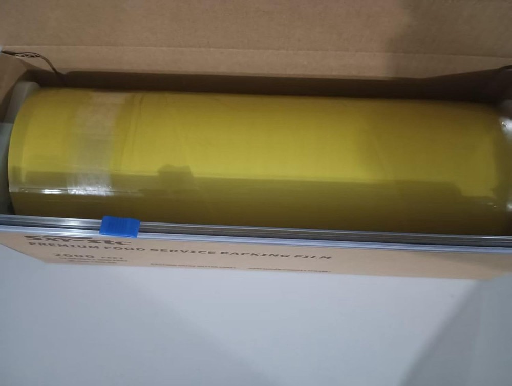 Plastic Food Wrap Thick Enough for Daily Use Stronger for Comercial Use Durable