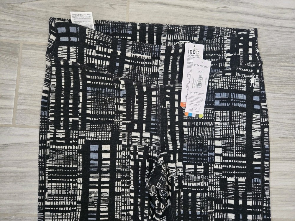 SMARTWOOL Classic Base Layer Thermal Merino Bottom WOMENS LARGE Black Digi Plaid