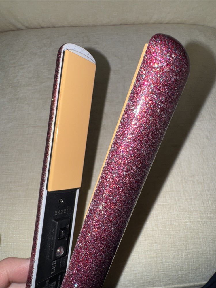 Chi Ceramic Flat Iron Glitter pink Works Great! Excellent Used Condition