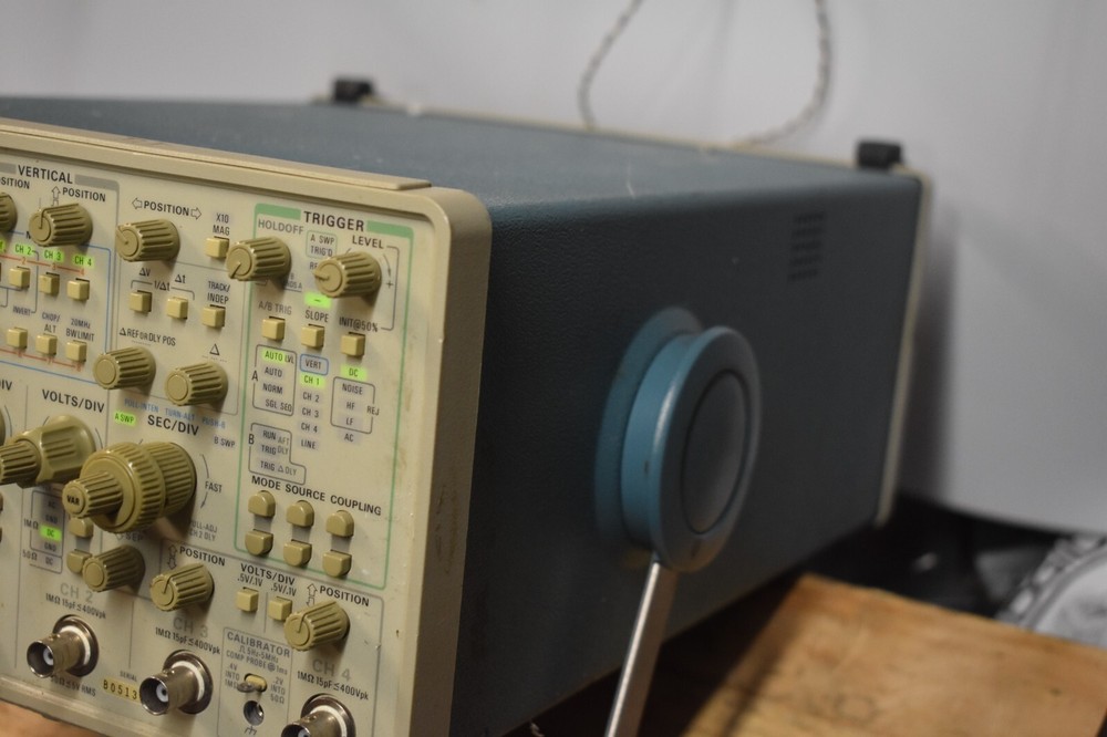 TEKTRONIX 2445B OSCILLOSCOPE