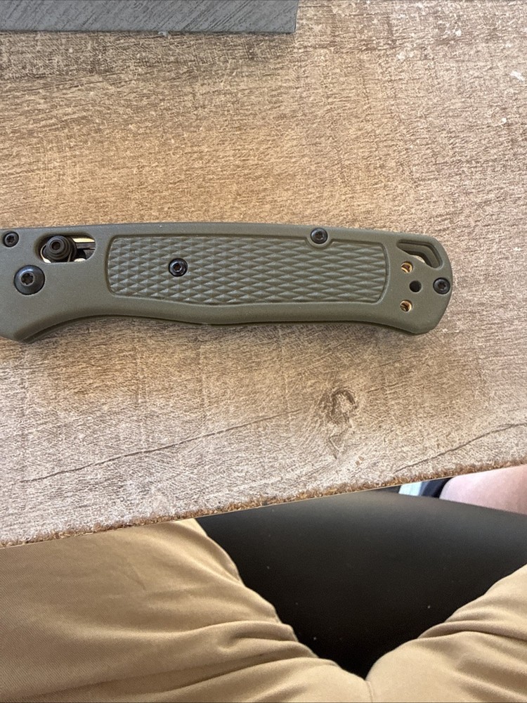 Bugout 535 Olive Green Handle CPM-S30V Blade Authenticity Unverified