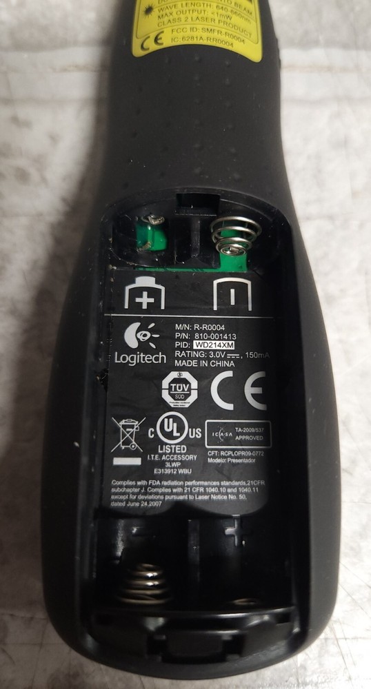 Logitech R400 Presenter Remote w/Laser Pointer NO BATTERIES