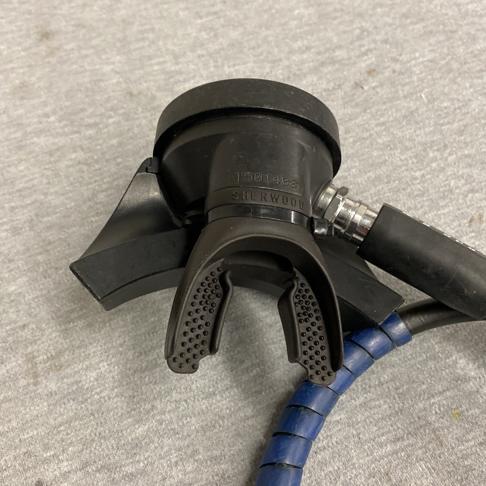 Sherwood Second Stage Regulator w/ 34" Hose