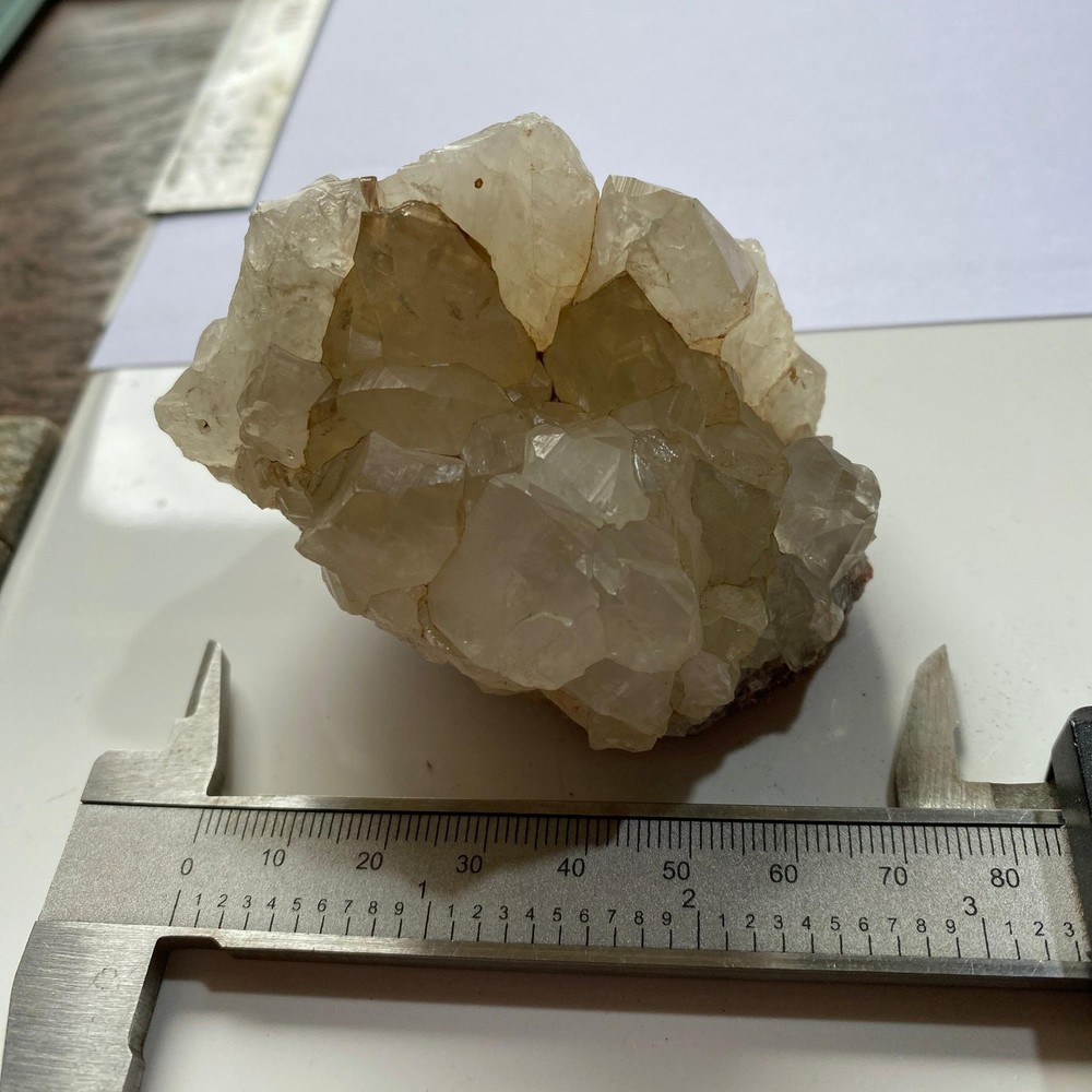 QUARTZ CRYSTAL ASSEMBLAGE ON GOETHITE FROM MOROCCO 246g MF1076