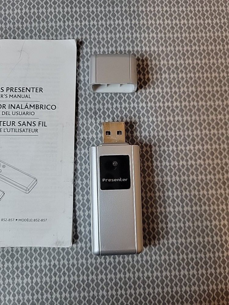 Ativa Remote Wireless USB Laser Presenter - 852-857