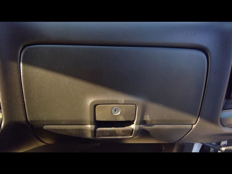 SILVRDO15 2017 Glove Box 18748