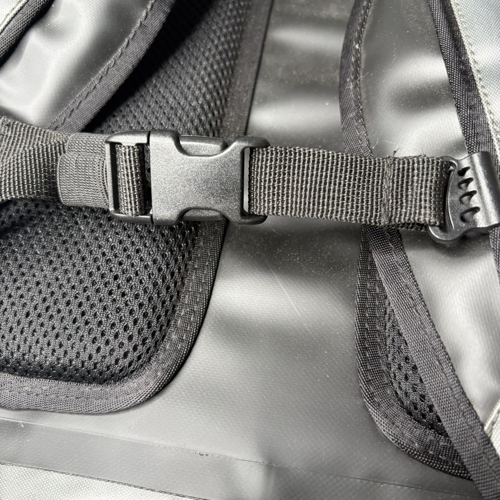 Igloo Gray Black Backpack Cooler Waterproof Portable W/ Shoulder Straps