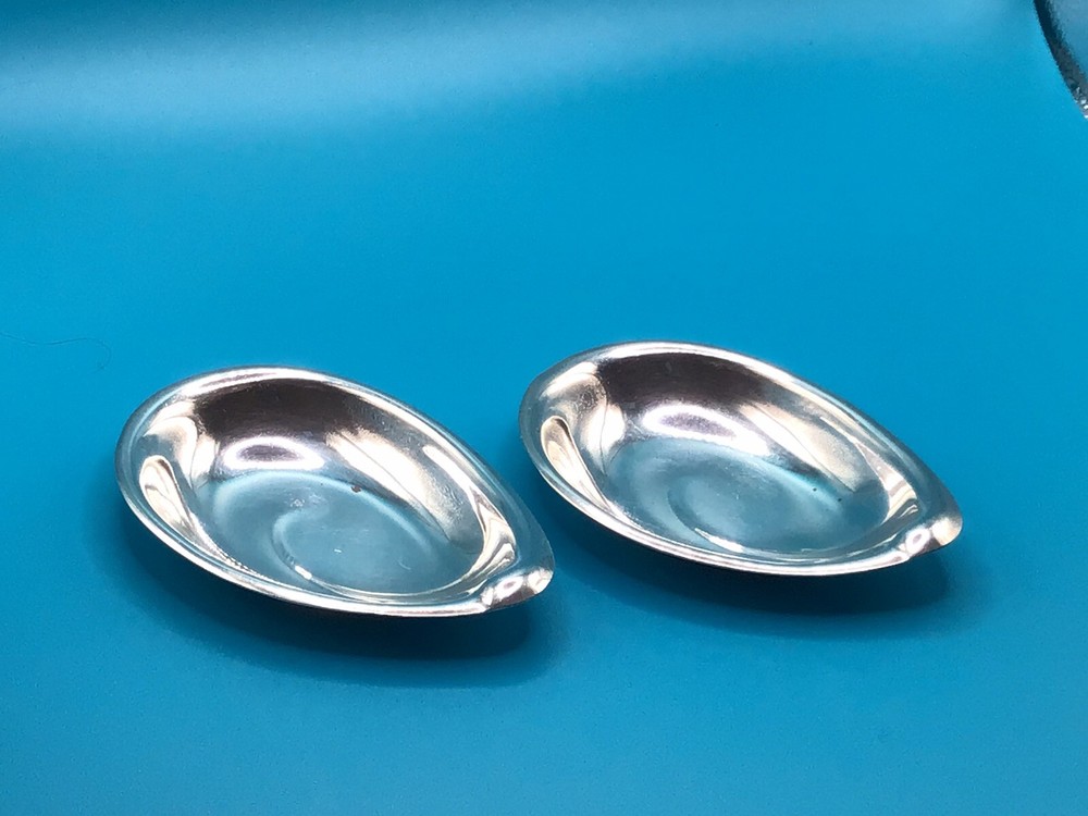 Vintage Read And Barton Solid Sterling Silver 925 Set Of Two Nut Dishes.