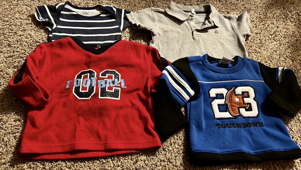 Lots 26 Pieces Clothes size 12 Months