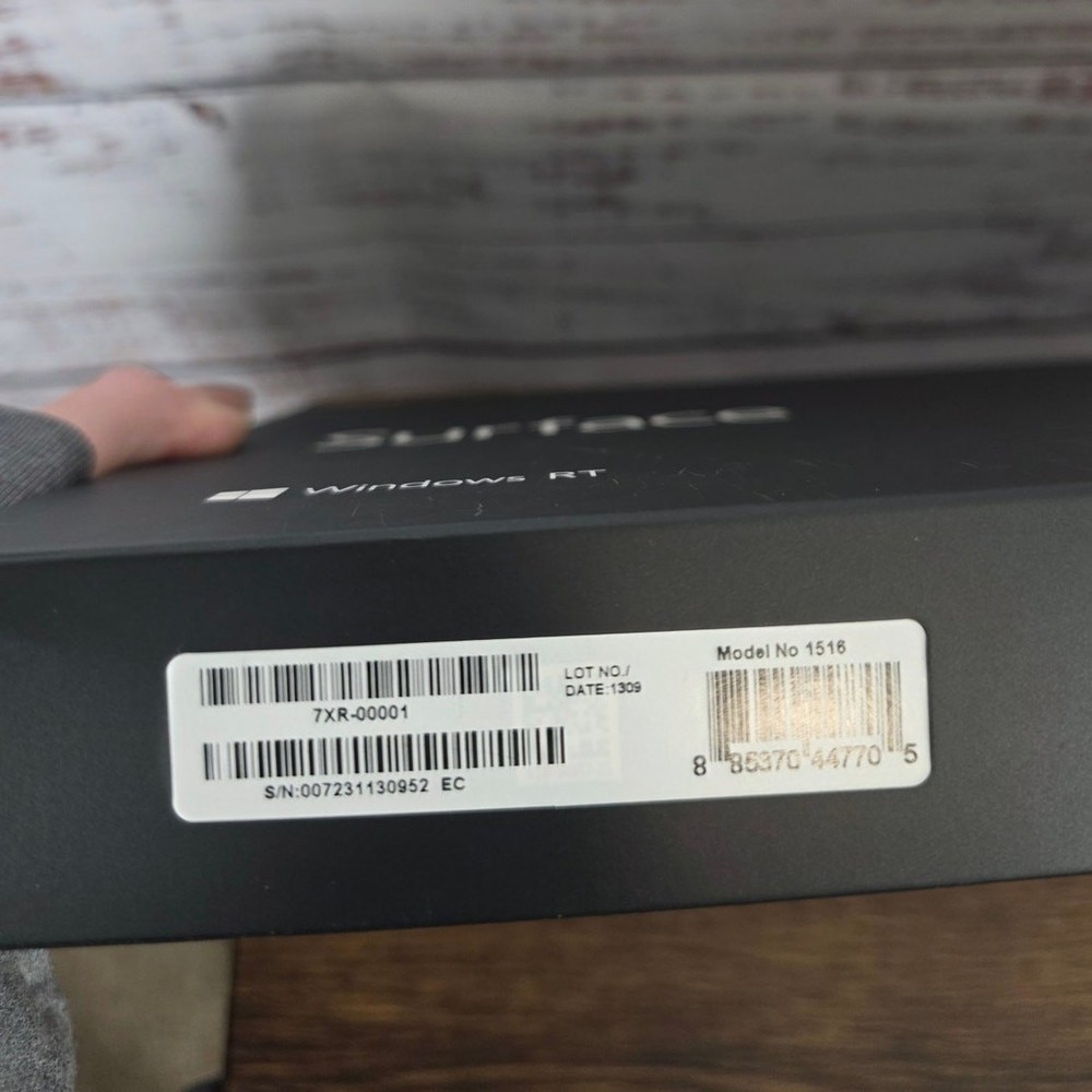 Microsoft Surface Windows RT Empty Retail Box ONLY Model 1516 NO TABLET