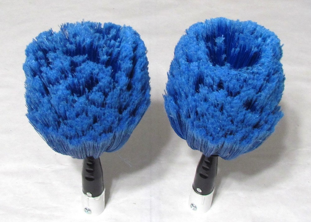 2 Cobweb Dusters - Bristles Are Curved Upwards Not Outwards -Standard Threads  E