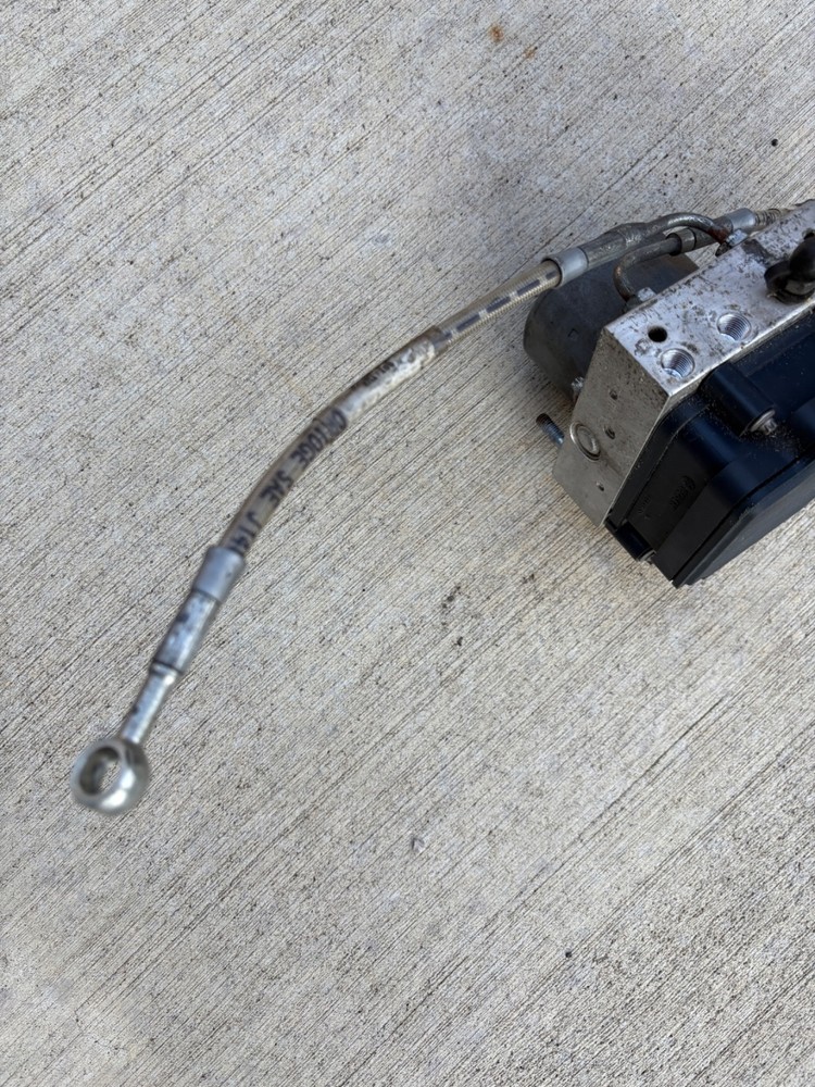 ** Indian Motorcycle ABS control module / pump ** 1911761 **