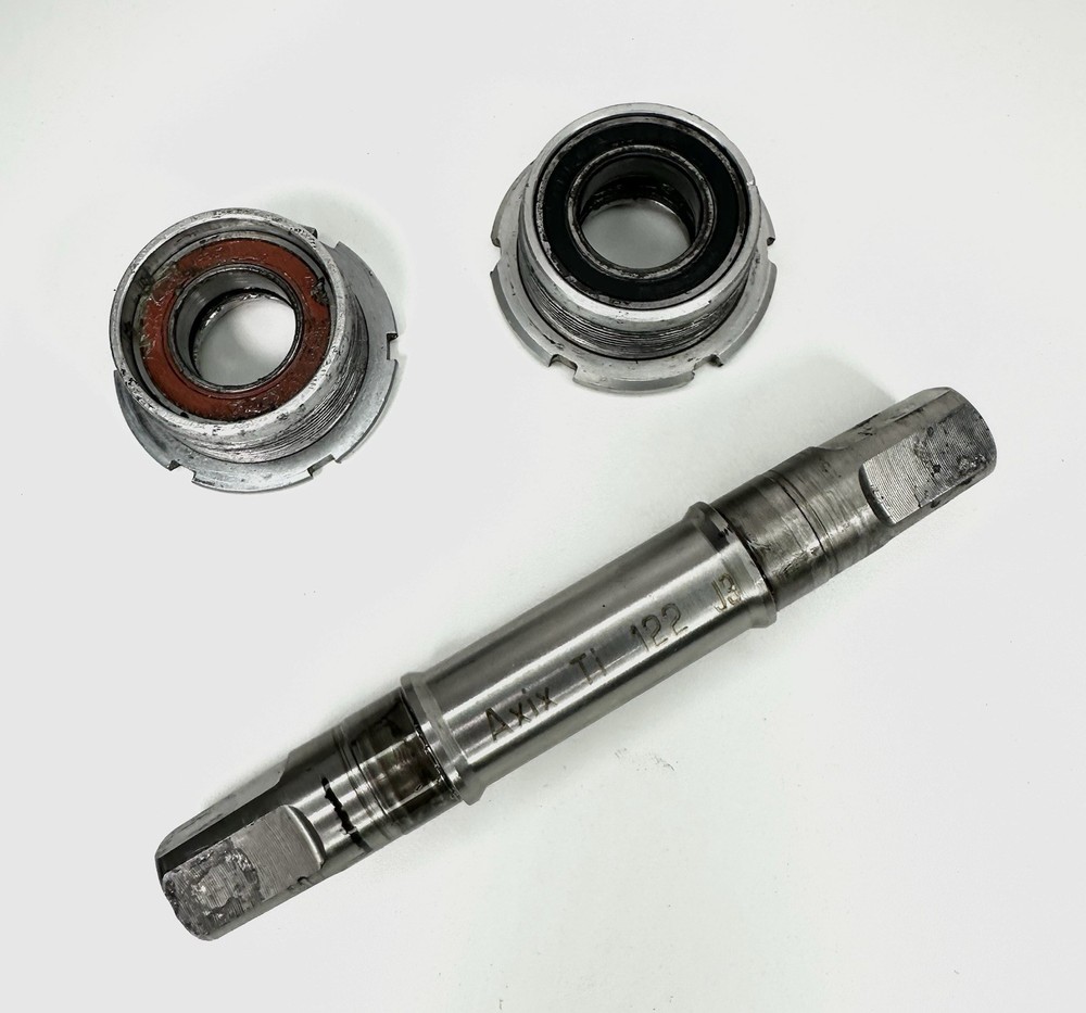 Axix Xytech Titanium Bottom Bracket