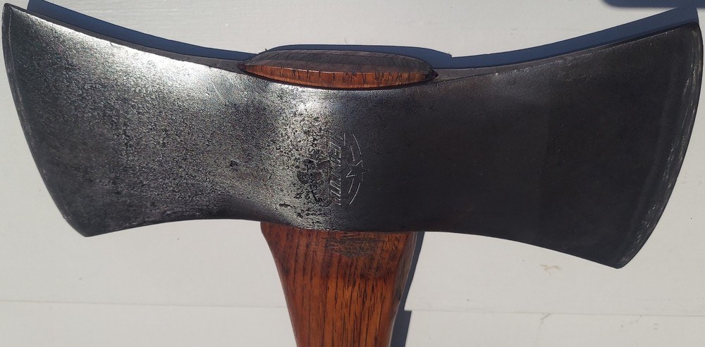 Vintage Zenith 4lb "Swamper" DB Axe