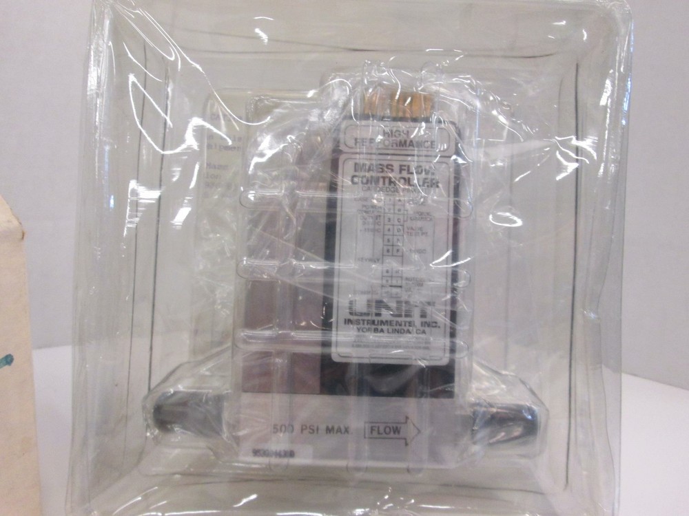 Unit UFC-1400A Mass Flow Controller MFC, NH3, 300 SCCM, Used