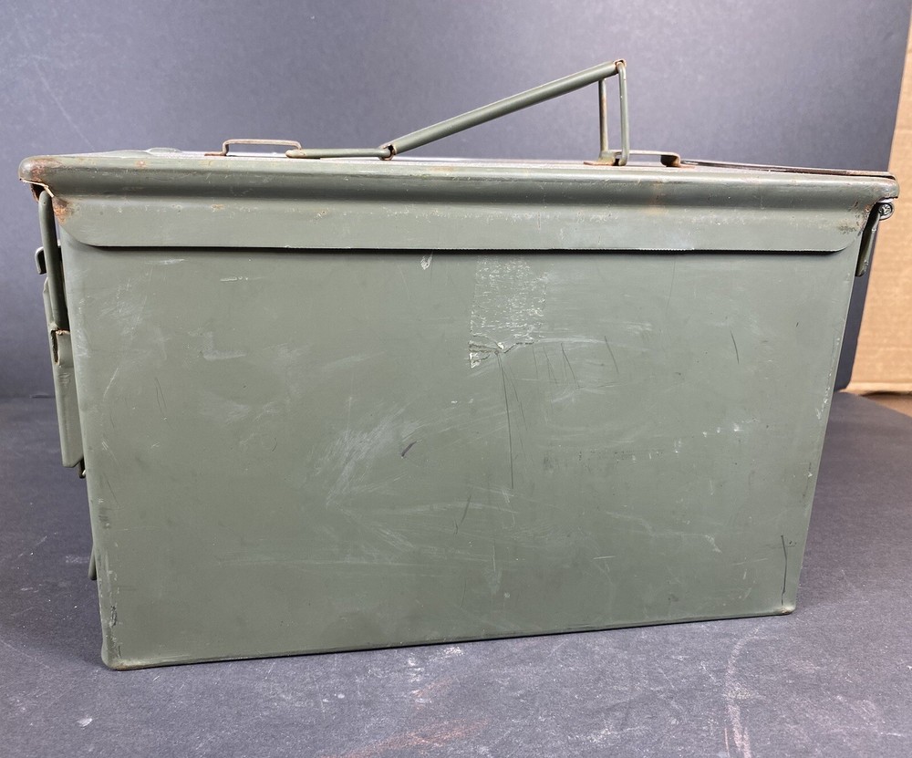 ARMY METAL AMMO BOX “empty”