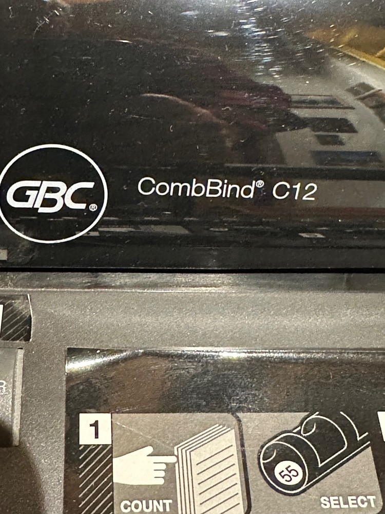 ACCO GBC CombBind C12 Binding Machine WORKS