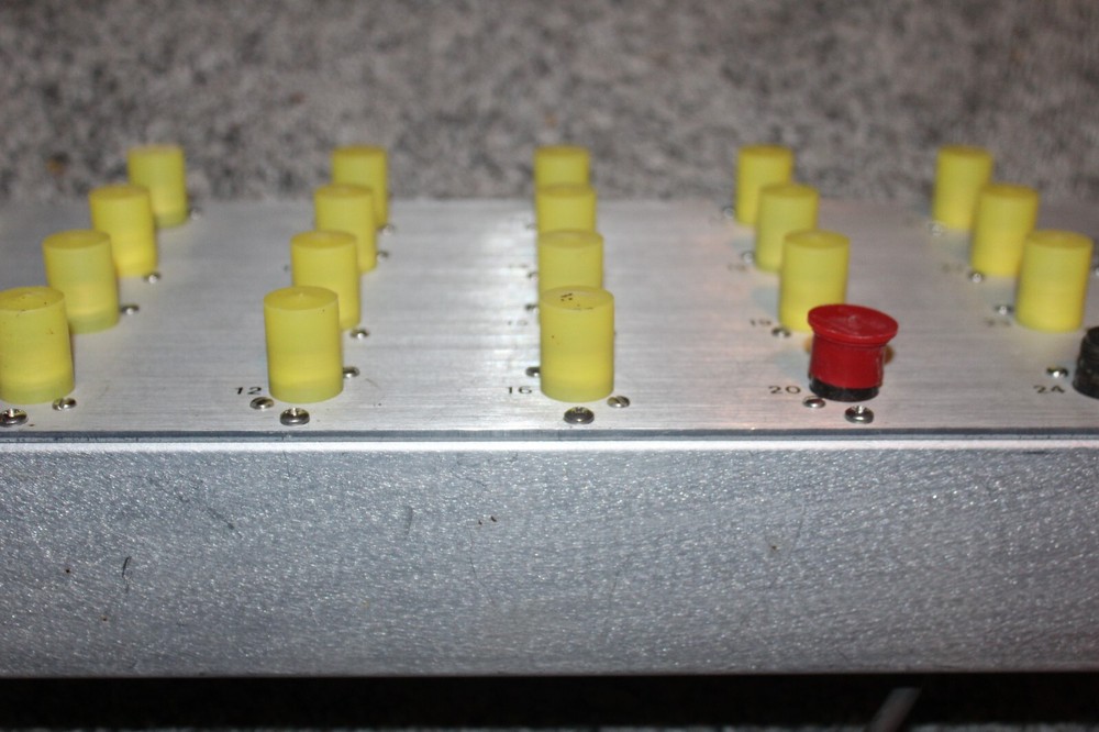 TELEWAVE INC. RECEIVER DISTRUBUTION PANEL TWR24-860