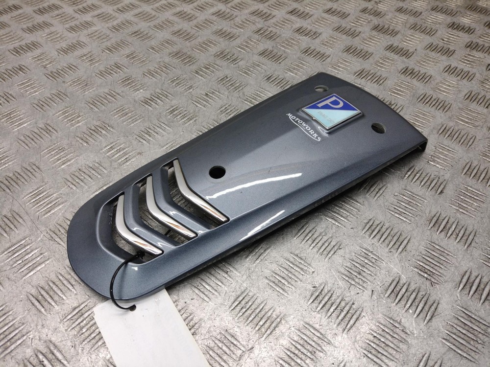 2015 PIAGGIO GTS 300 SUPER Front Centre Panel
