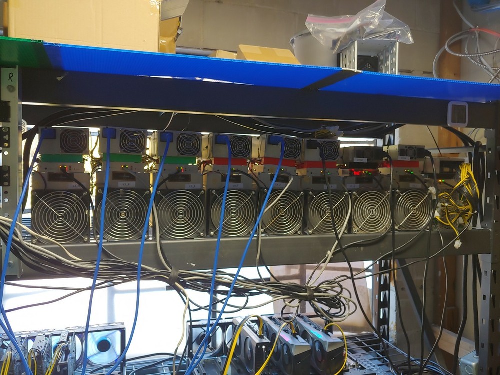 ASIC power supply holder 3d printed