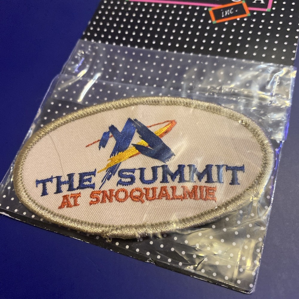 The Summit At Snoqualmie Iron On Ski Patch