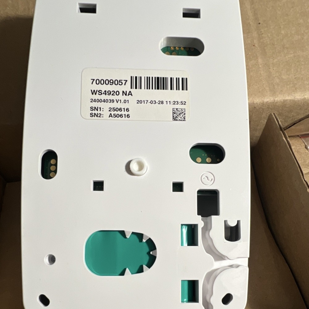 DSC WS4920 Wireless Repeater with Transformer