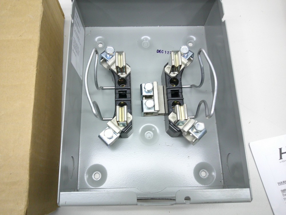 Eaton 125A Meter Socket 1006385BCH Solid Top 600V Rating