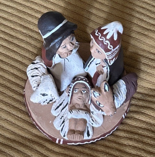 Small Peruvian Clay Pottery Nativity Approx 3”.