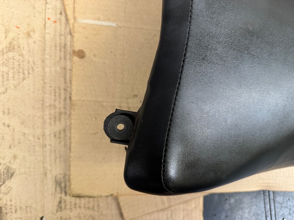 HONDA CBR 125 2017 FRONT SEAT SADDLE PAD GENUINE OE