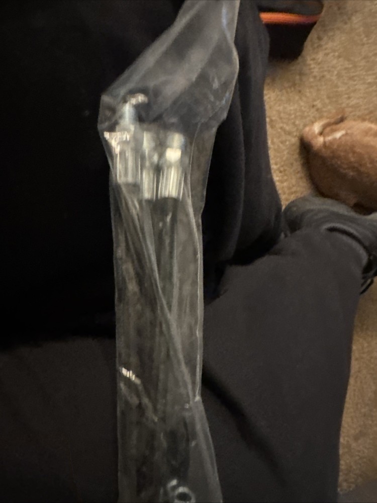 Brand New Yellow Grease Gun Kit