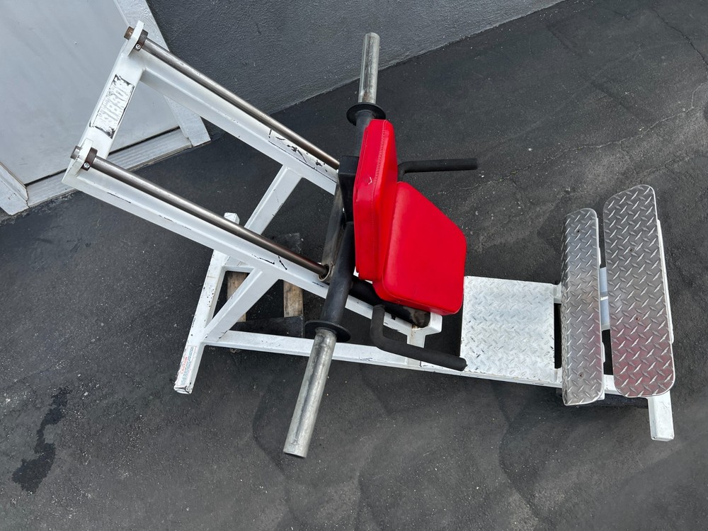 Gibson Seated Calf / Squat