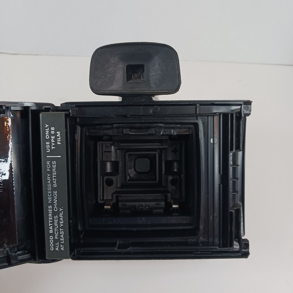 Vintage Polaroid Land Camera Square Shooter 2 - Untested