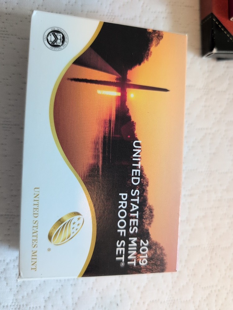 2019 US Mint Clad 10-Coin Proof Set with OGP & COA