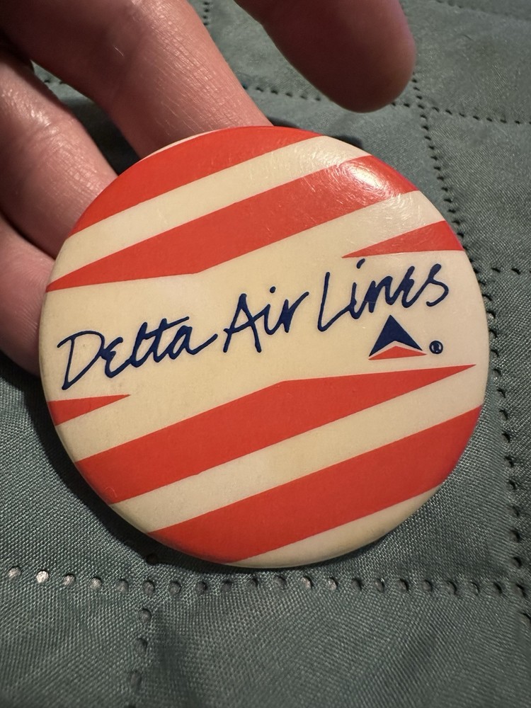 Vintage Delta Airlines Pinback Button Pin