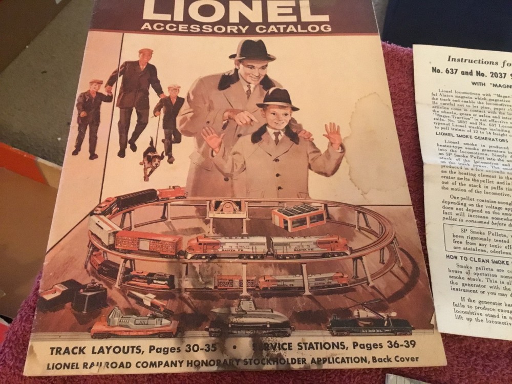Vintage Lionel Catalogs and Booklets