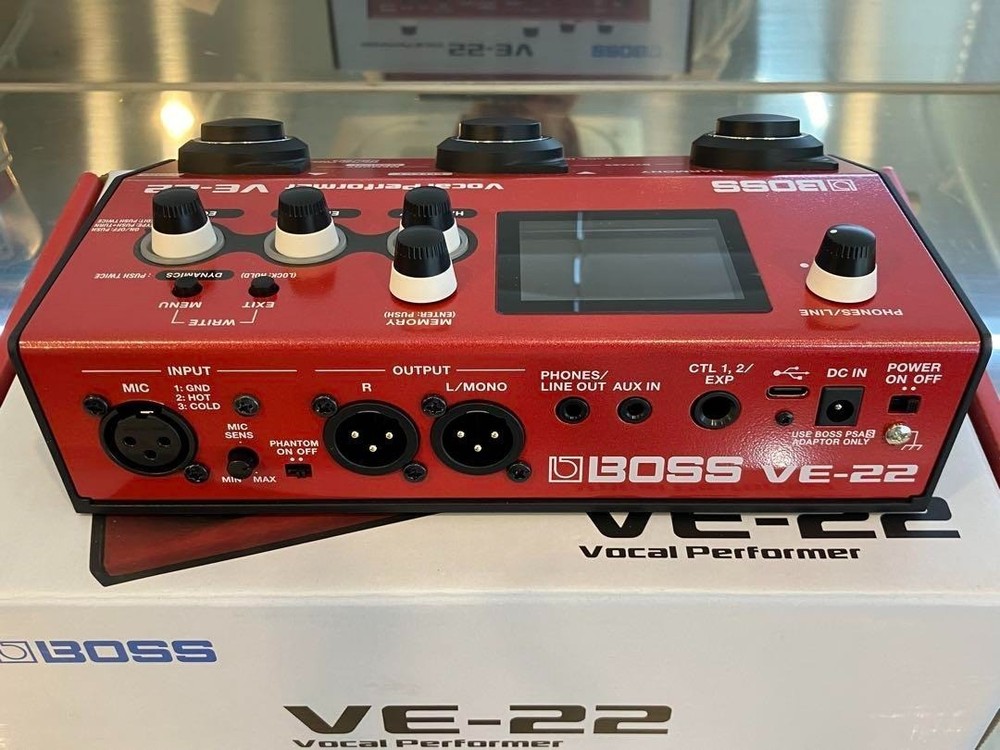 Boss VE-22 Vocal Performer Vocal Multi-Effects Red USB-C Audio Interface Compact