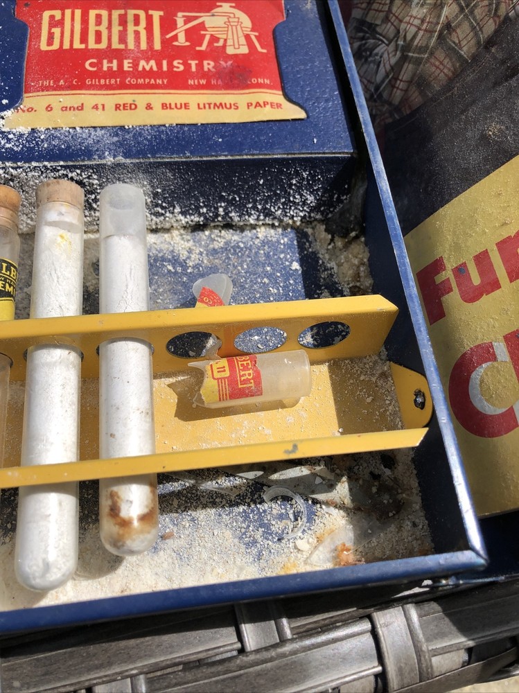 VIntage Gilbert Chemistry Set Blue Metal Case