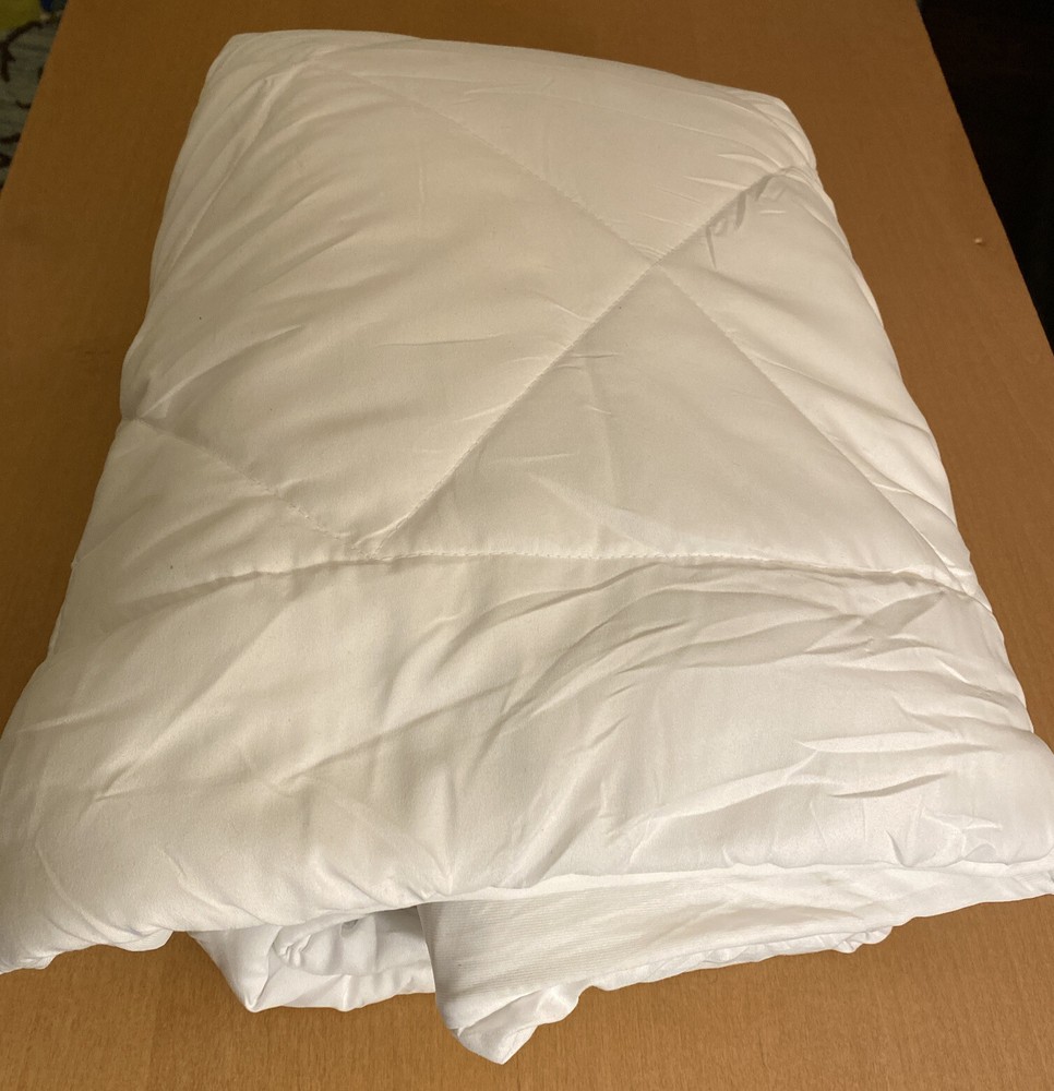 100% Polyester Microfiber Waterproof Mattress Pad - BASI16-0176