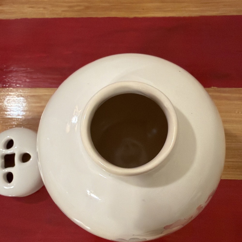 Wyndham Pattern Pfaltzgraff potpourri Jar
