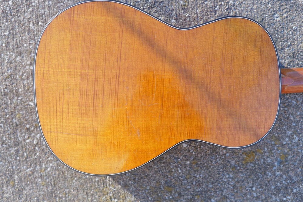 Gustav Herrnsdorf Romantic guitar 1920s Natural