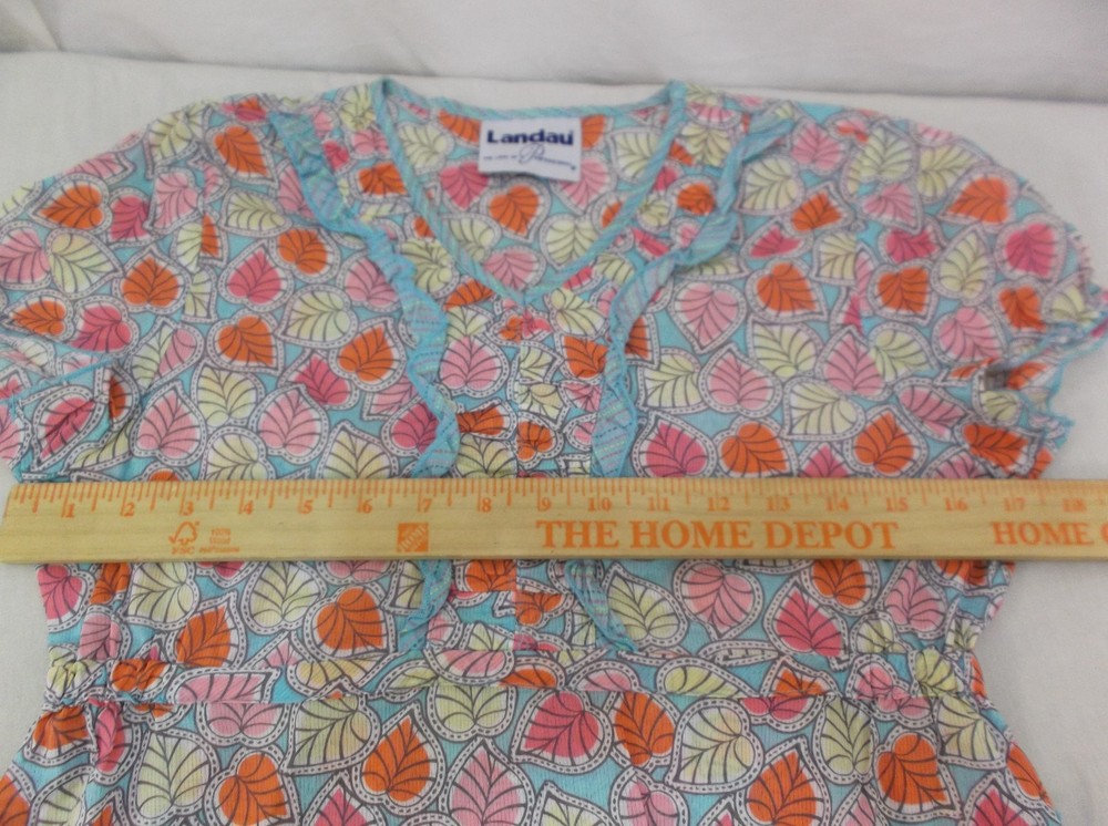 Landau Leaf Pattern Scrub Top 6692