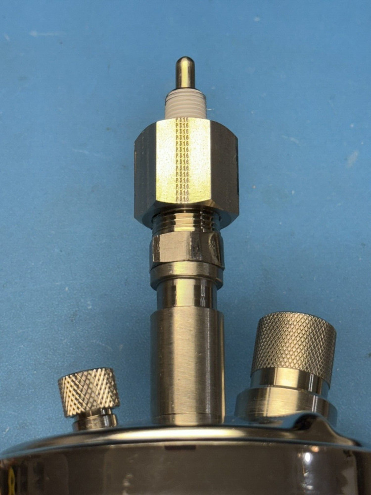 Digi-Tel ND5 Industrial Digital Thermometer with 1/2 In Thread Fitting