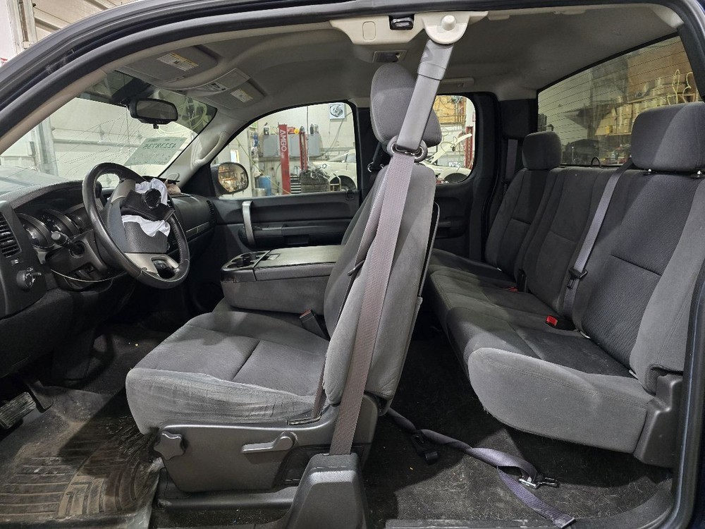 SILVRDO15 2009 Dash Bezel 636504
