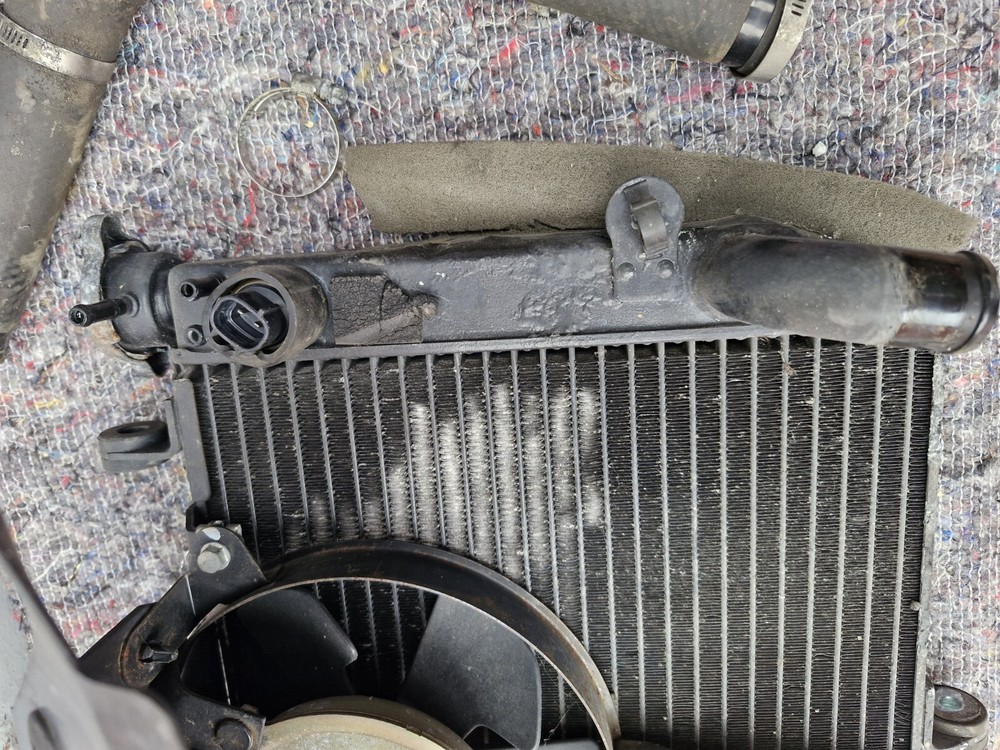 2001 YAMAHA R6 5EB RADIATOR