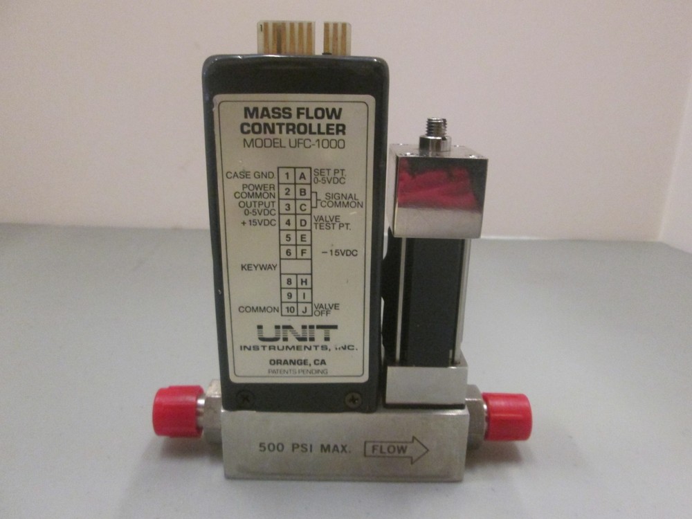 Unit UFC-1000, Mass Flow Controller MFC, HCL, 100 SCCM, Used