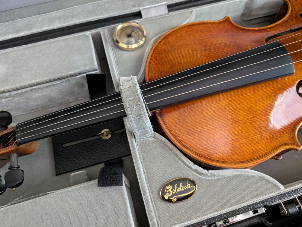 Exceptional Bronek Cison Viola 16-3/4 & Case