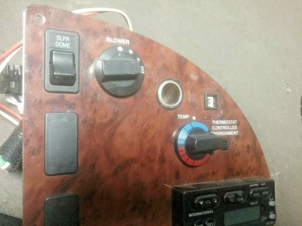 INTERNATIONAL NAVISTAR CLIMATE CONTROL 3592515C91